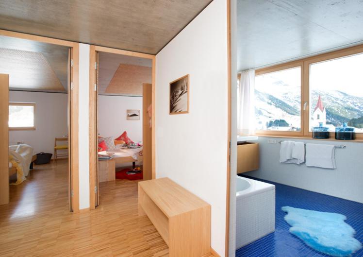 Berg:Doktr Appartements Warth  Buitenkant foto